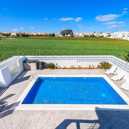 Alina Mythical Paralimni
